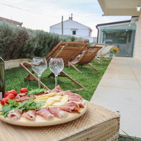 Eco Eclectic Villa With Pool Solin Luaran gambar